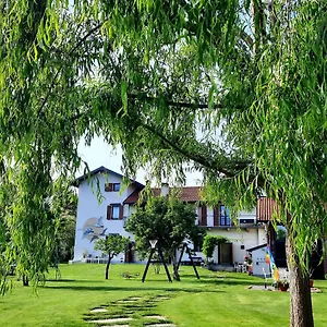 Cascina Al Ponte شقة